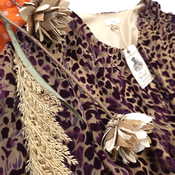 New Easel Purple Cream Leopard Print Sheer Textured Lined Womens Top Sz 1X - Picture 3 of 9